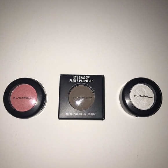 Eyeshadows - Picture 1 of 1